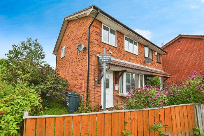 3 Bedroom Semi-Detached House For Sale In Hundens Lane, Darlington, DL1