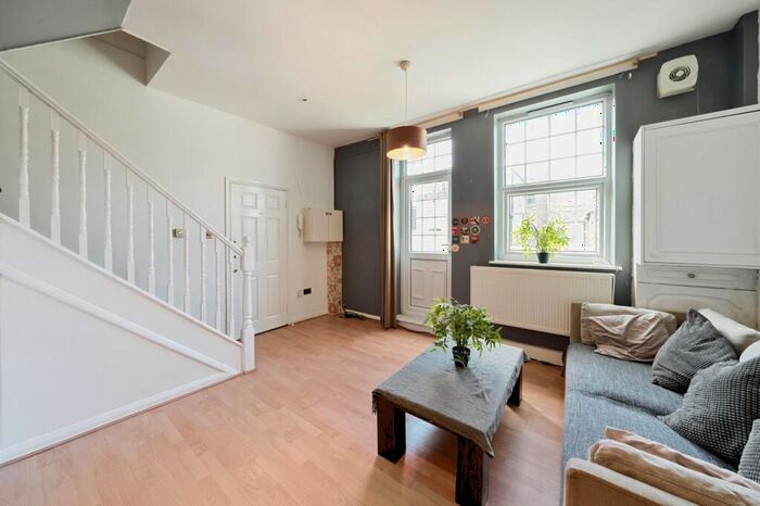 1 Bedroom Flat To Rent In Mason Street London, SE17