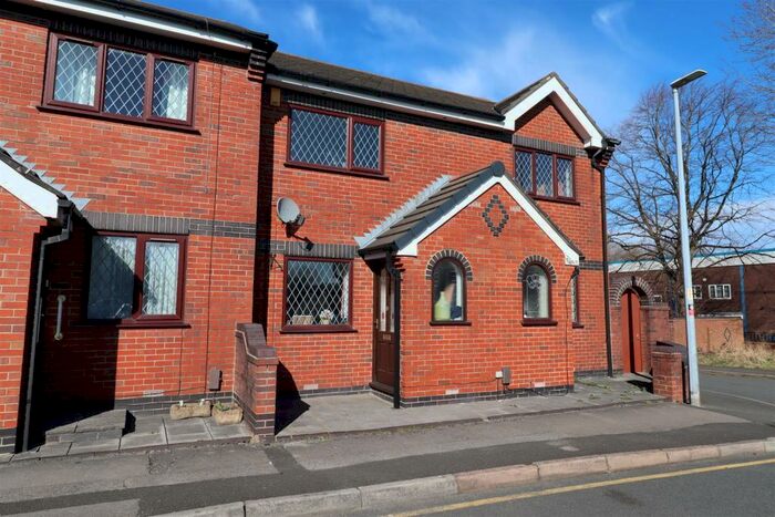 2 Bedroom House To Rent In Parr Street, Macclesfield, SK11