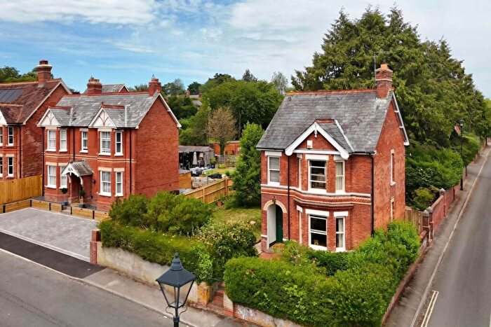 3 Bedroom Detached House For Sale In Queens Road, Blandford Forum, DT11
