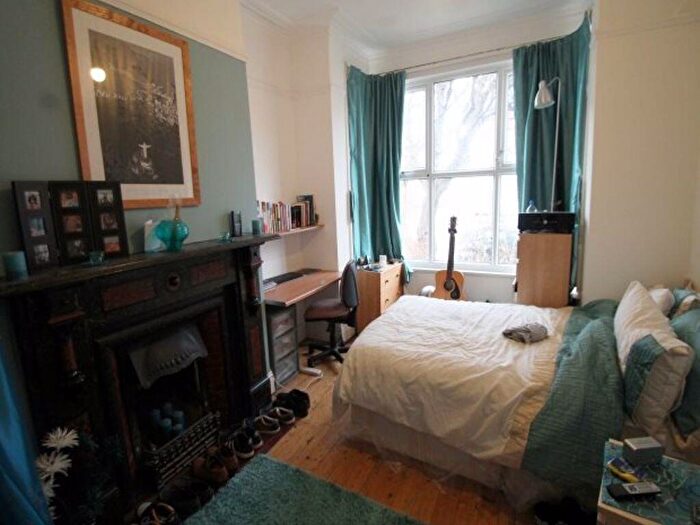 4 Bedroom House To Rent In Stanmore Road, Leeds, LS4