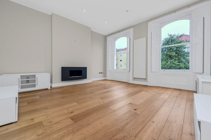 1 Bedroom Flat To Rent In Twickenham Road, Teddington, TW11