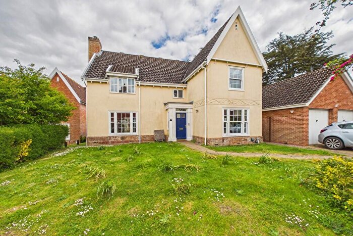 4 Bedroom Detached House For Sale In Aldergrove Close, Halesworth, IP19