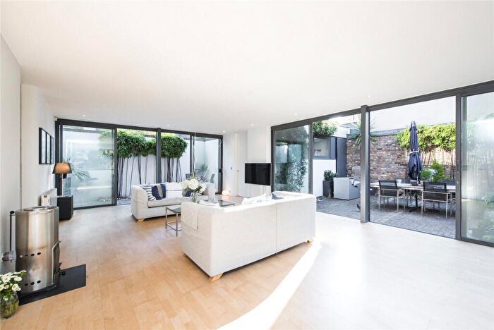 5 Bedroom Detached House For Sale In Hydes Place, Canonbury, N1