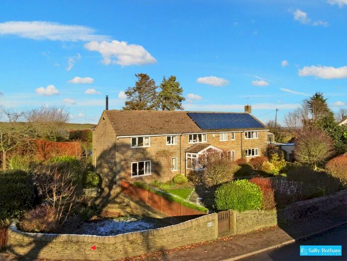 5 Bedroom Detached House For Sale In Hollins, Old Brampton, Chesterfield, S42