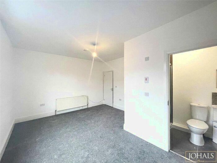 4 Bedroom Terraced House To Rent In Battenberg Road, Leicester, LE3