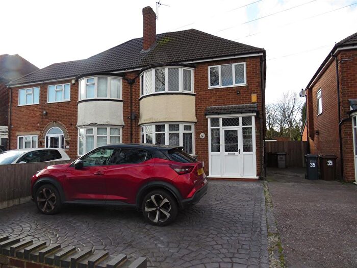 3 Bedroom Semi Detached House For Sale In Manor Park Road, Castle Bromwich., B36