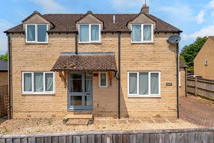 5 Bedroom Detached House For Sale In Ansell Way, Milton-Under-Wychwood, OX7