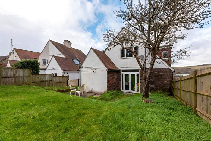 1 Bedroom Detached House To Rent In Bevendean Crescent, Brighton, East Sussex, BN2