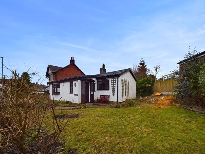 2 Bedroom Property To Rent In Brook Lane, Ormskirk, L39