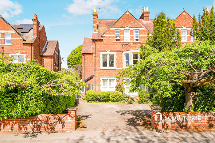 1 Bedroom Apartment To Rent In Staverton Road, OX2