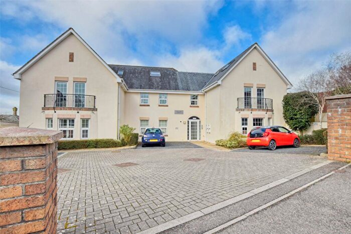 2 Bedroom Apartment To Rent In Constitution Hill, Barnstaple, EX32