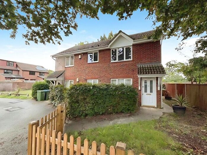 2 Bedroom Apartment To Rent In Coracle Close, Warsash, Southampton, Hampshire, SO31