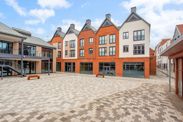 2 Bedroom Apartment To Rent In Cambridge Place, Farnham, Surrey, GU9