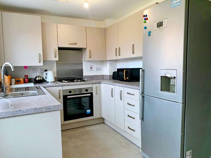 2 Bedroom Property To Rent In Wagtail Drive, Poolsbrook, Chesterfield, S43