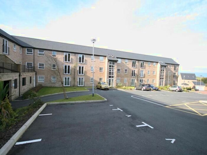 2 Bedroom Flat To Rent In Clough Gardens, Haslingden, Rossendale, Lancashire, BB4