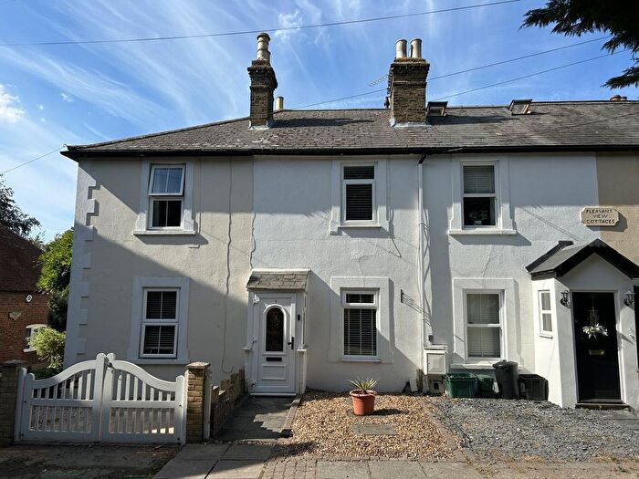 2 Bedroom Cottage For Sale In Pleasant View Place, Orpington, Orpington, BR6