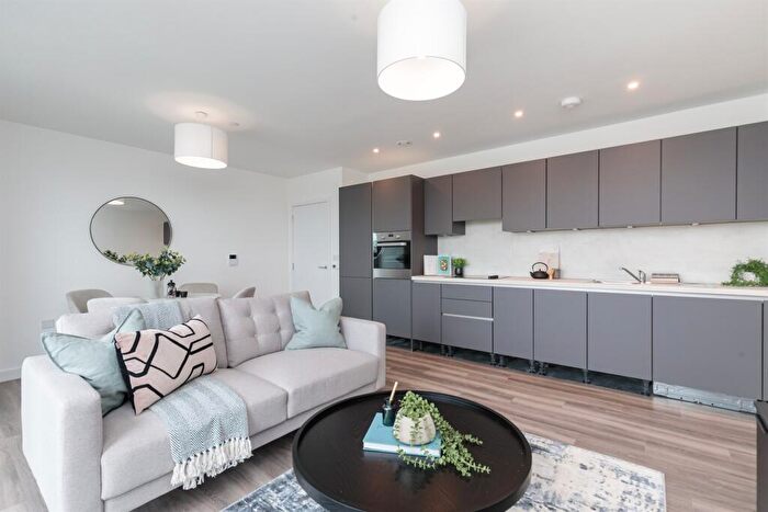 2 Bedroom Flat To Rent In Thunderer Street, London, E13