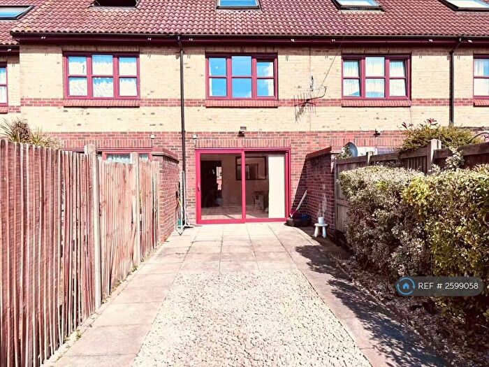 4 Bedroom Terraced House To Rent In Colchester Road, London, E17