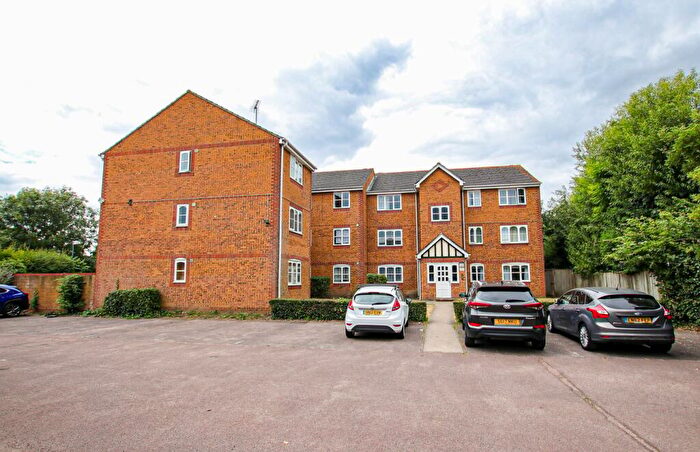 2 Bedroom Flat To Rent In New Road, Mitcham, CR4