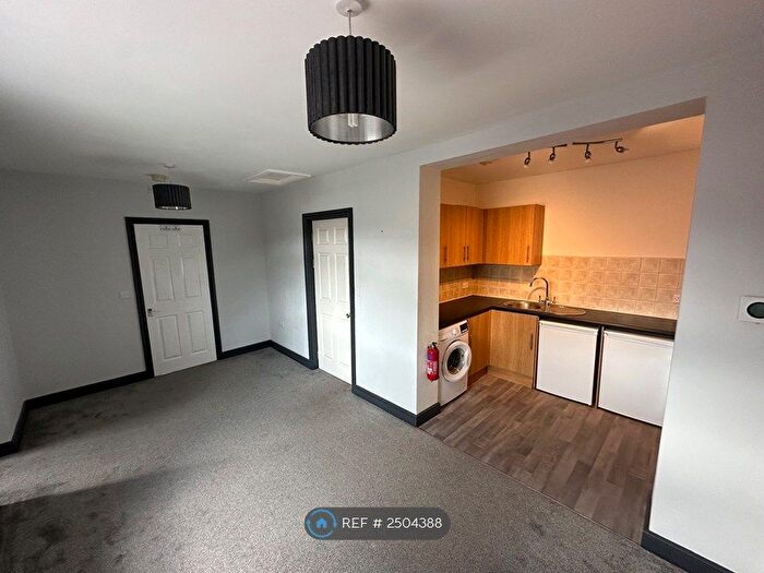 1 Bedroom Flat To Rent In Carr Hill, Doncaster, DN4