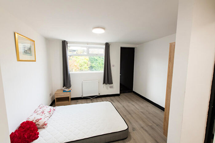 1 Bedroom Semi-Detached House To Rent In Southwood Road, Ramsgate, CT11