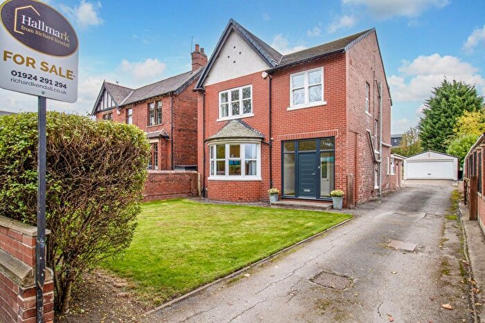 4 Bedroom Detached House For Sale In Hallmark Fine Homes | Aberford Road, Wakefield, WF1