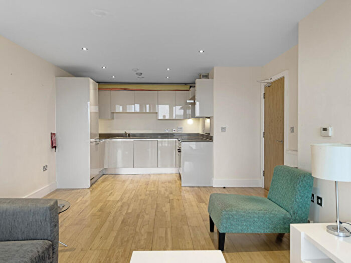 3 Bedroom Apartment To Rent In Seager Place, London, SE8
