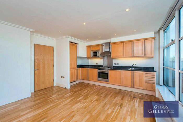 2 Bedroom Flat To Rent In Ferry Lane, Brentford, TW8