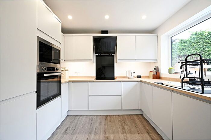 5 Bedroom Bungalow For Sale In Romney Drive, Dronfield, S18