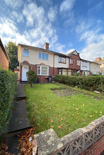 3 Bedroom Semi-Detached House For Sale In Handsworth, Birmingham, B21