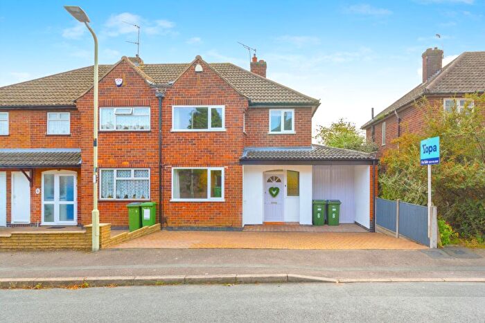 3 Bedroom Semi-Detached House For Sale In Gayhurst Close, Leicester, LE3