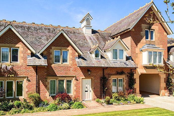 3 Bedroom Cottage For Sale In The Courtyard, Walpole Court, Puddletown, Dorchester, DT2