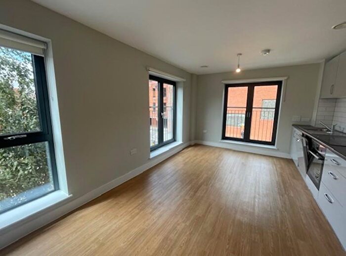 2 Bedroom Apartment To Rent In Newbury, Berkshire, RG14