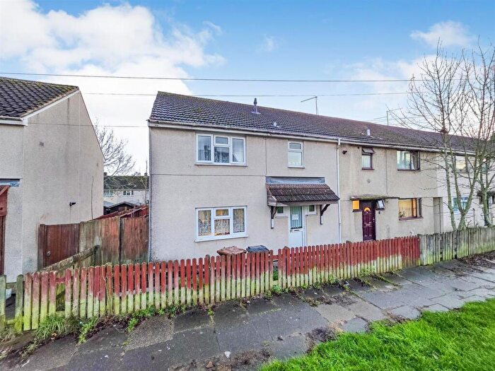 3 Bedroom End Of Terrace House For Sale In Landseer Court, Corby, NN18