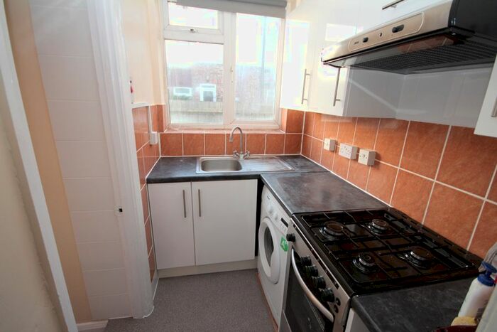 1 Bedroom Flat To Rent In Southfield Park, North Harrow, HA2
