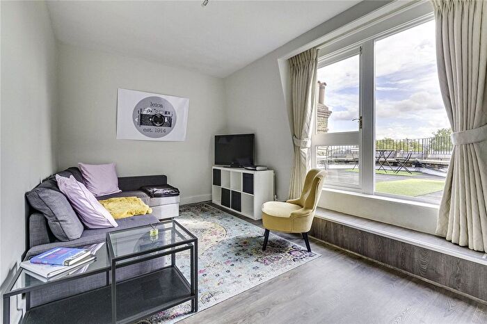 1 Bedroom Flat To Rent In Old Brompton Road, South Kensington, SW7