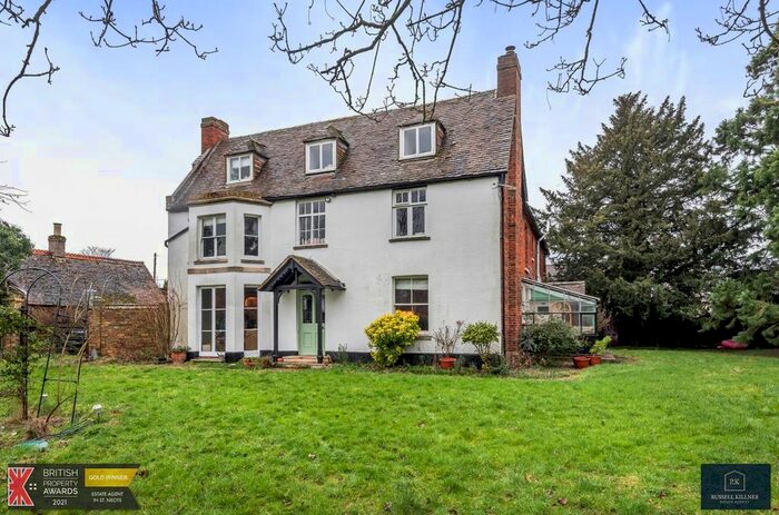 7 Bedroom Detached House For Sale In The Lane, Wyboston, Bedford, MK44