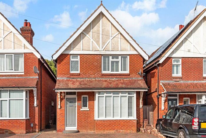 4 Bedroom Detached House For Sale In Silvester Road, Cowplain, PO8