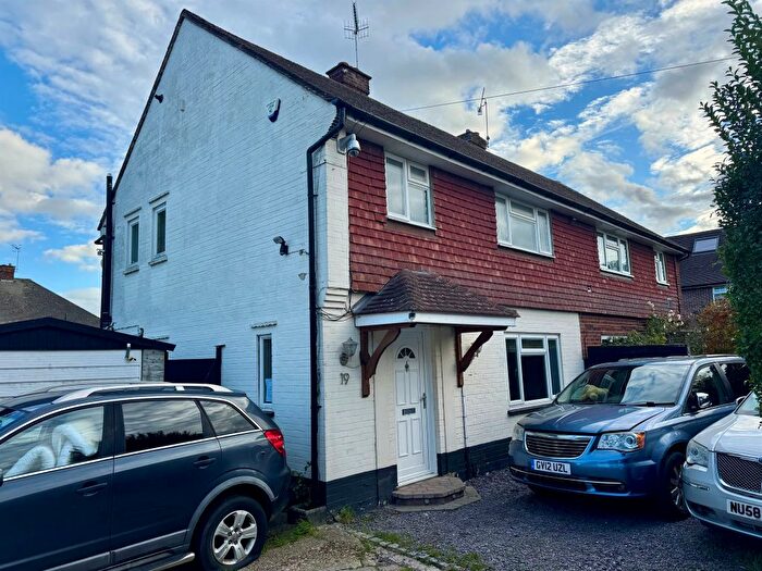 3 Bedroom Semi Detached House For Sale In Crescent Way, Horley, RH6