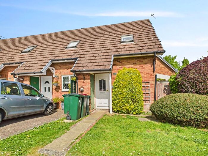 1 Bedroom House To Rent In Matthey Place, Crawley, RH10