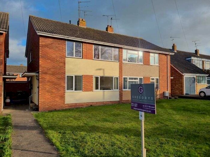 2 Bedroom Property To Rent In Reynolds Close, Bristol, BS31