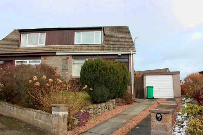 2 Bedroom Semi-Detached House To Rent In Old Kirk Road, Dunfermline, KY12