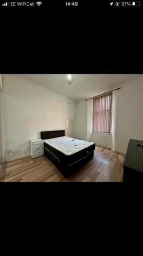 2 Bedroom Flat To Rent In Gray Street, Glasgow, G3