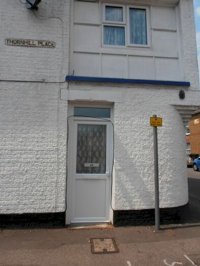 1 Bedroom Maisonette To Rent In Thornhill Place, Maidstone, ME14