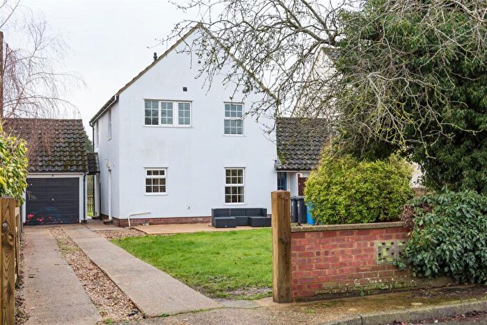 3 Bedroom Detached House For Sale In Ann Beaumont Way, Hadleigh, IP7
