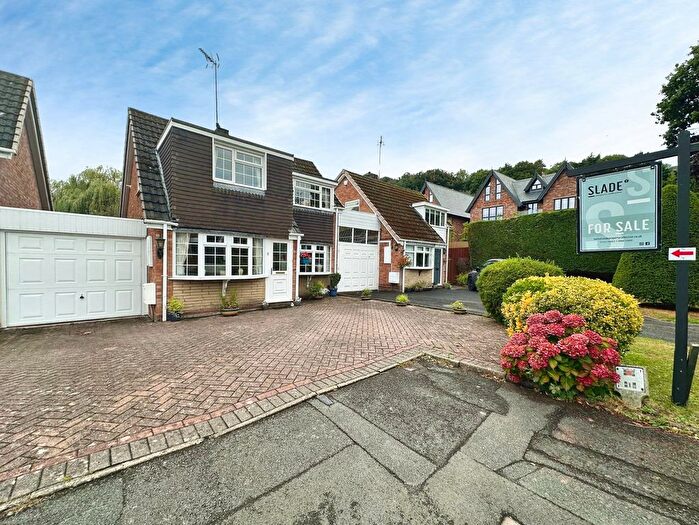 3 Bedroom Link Detached House For Sale In Whitley Close, Compton, Wolverhampton, WV6