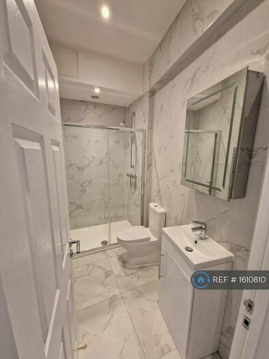 2 Bedroom Flat To Rent In Station Road, Harlesden, NW10