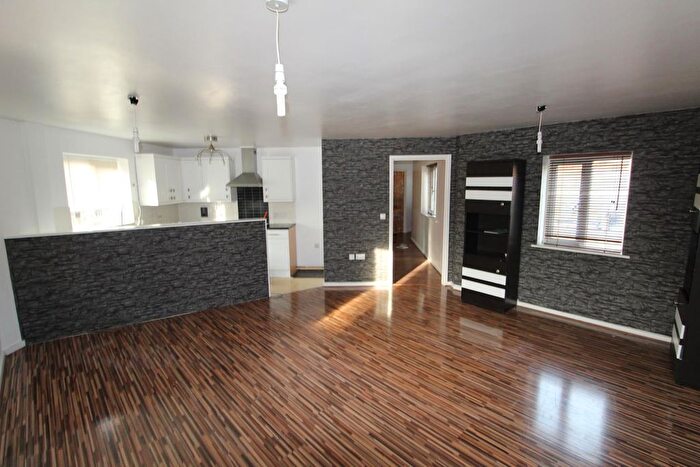 2 Bedroom Flat To Rent In Leopold Road, Edmonton, N18