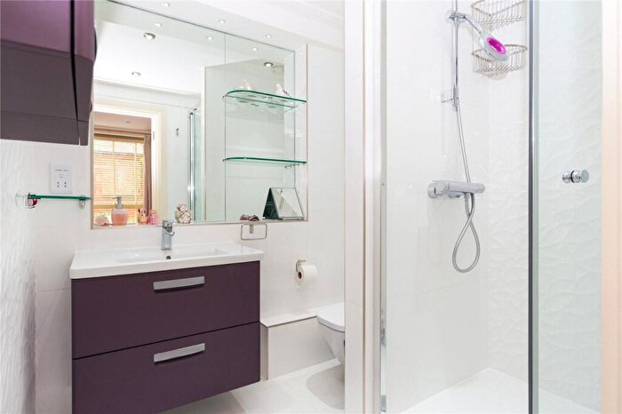 2 Bedroom Apartment To Rent In Queens Terrace, St John's Wood, London, NW8